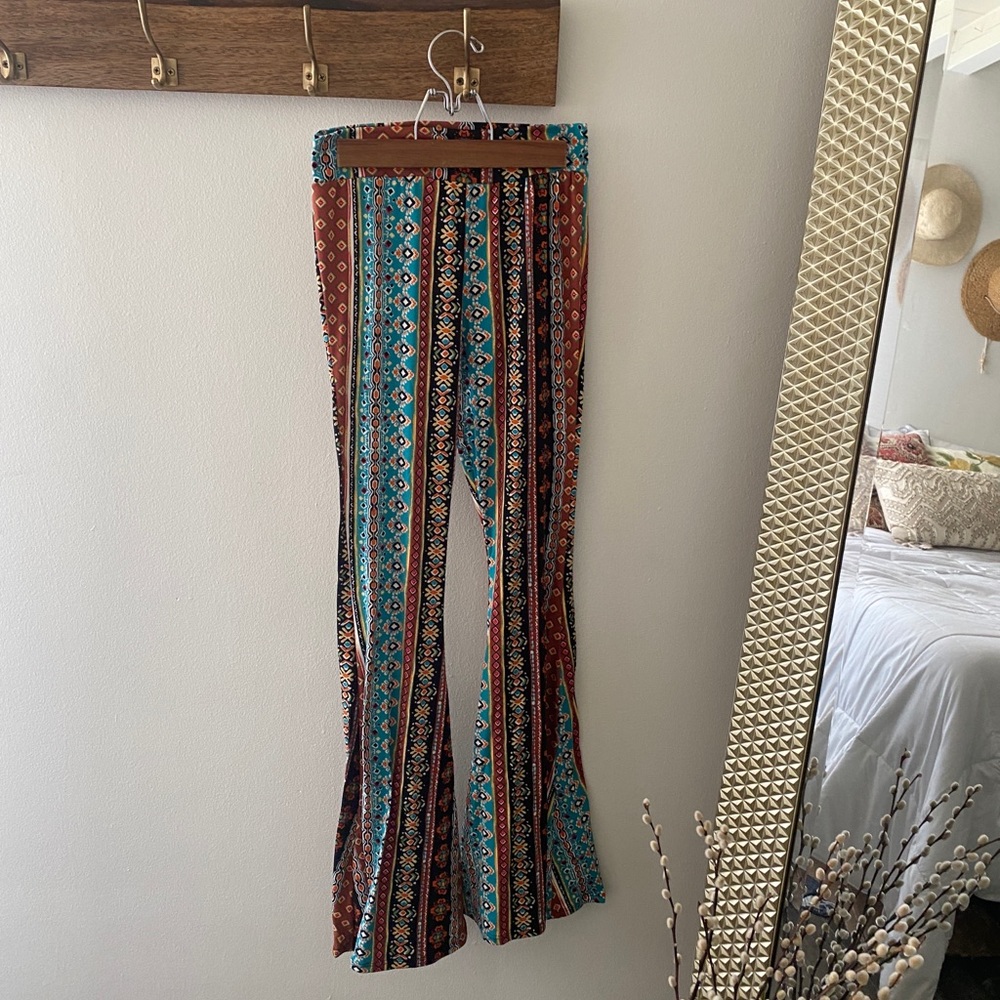 Colorful flare stretch pants